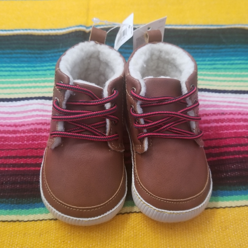 ❌SOLD❌New Baby Gap Sherpa Boots